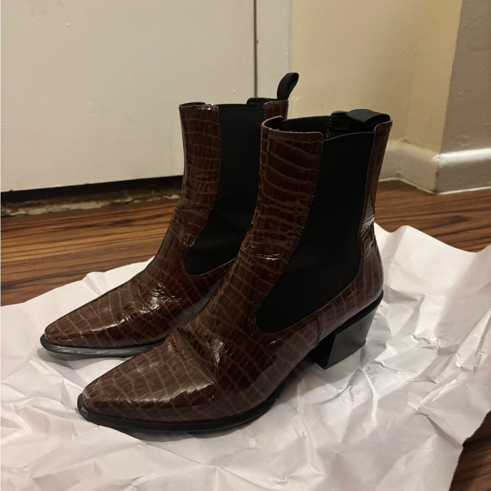 VAGABOND brown patent leather snakeskin ankle boots size 38